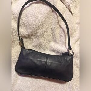 Elegant Black Leather Shoulder Bag